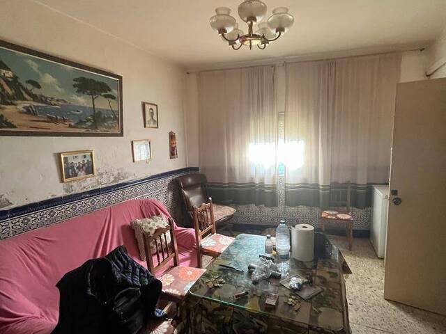 #1043 - Casa para Venta en Utrera - Andalucía