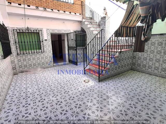 #1078 - Casa para Venta en Utrera - Andalucía - 2