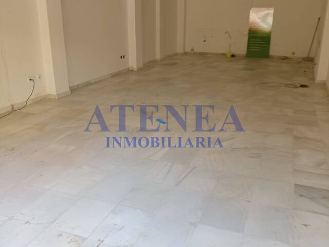 #1088 - Edificio comercial para Venta en Utrera - Andalucía - 2