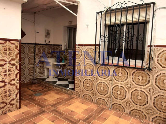 #1107 - Casa para Venta en Utrera - Andalucía