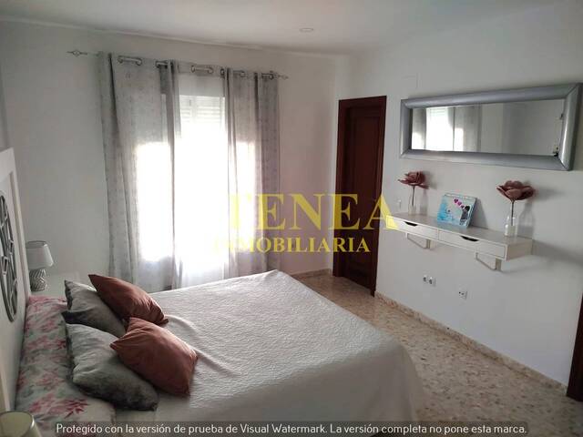 #1120 - Casa para Venta en Utrera - Andalucía